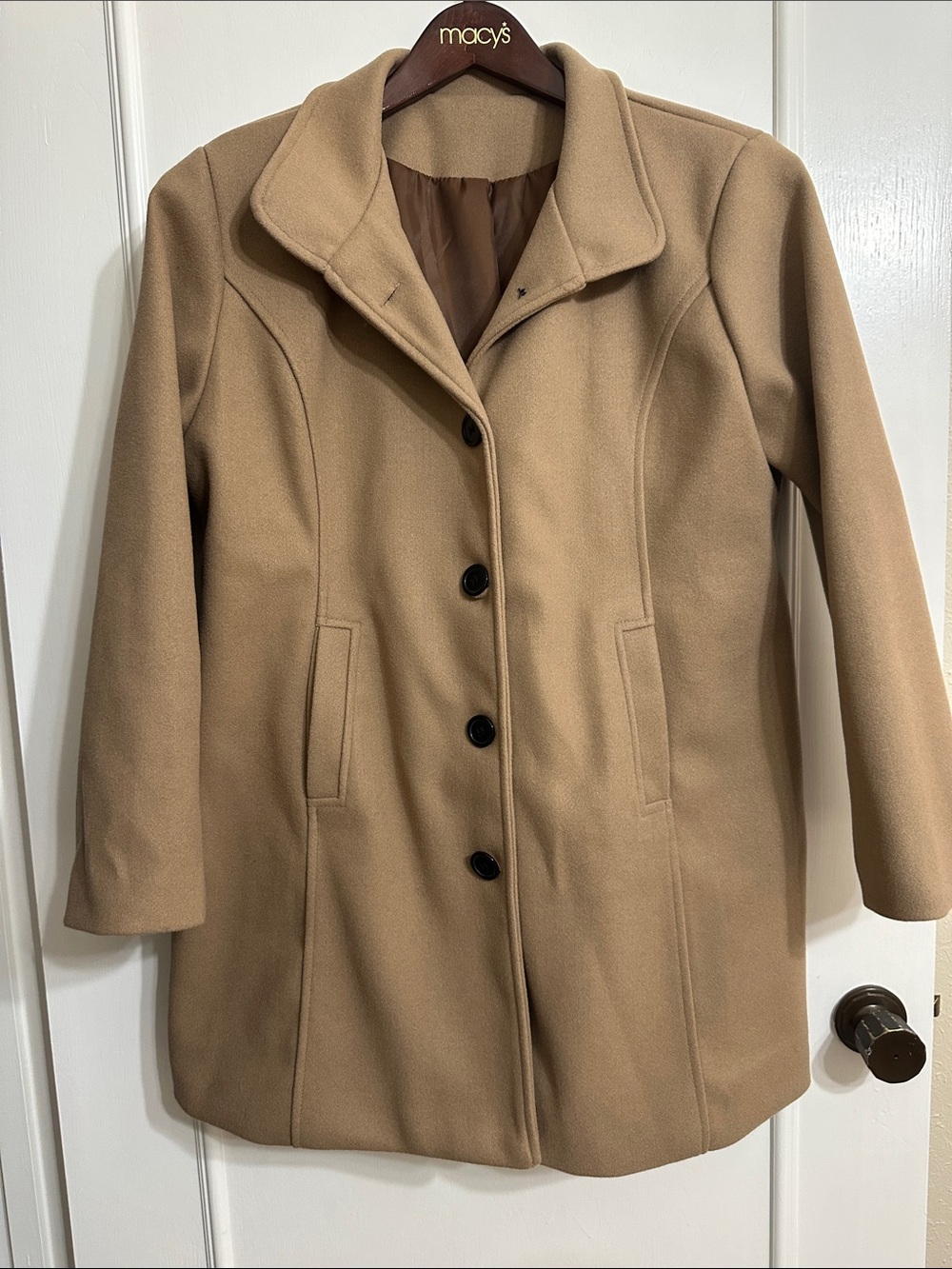 Women’s Classic Camel Coat - Tailored Pocket Detail - Size XL
